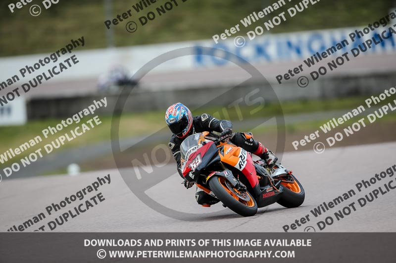 Rockingham no limits trackday;enduro digital images;event digital images;eventdigitalimages;no limits trackdays;peter wileman photography;racing digital images;rockingham raceway northamptonshire;rockingham trackday photographs;trackday digital images;trackday photos